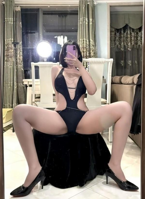 [微密圈]鹅鹅 – 连体比基尼泳装[21P7V-101MB]-1