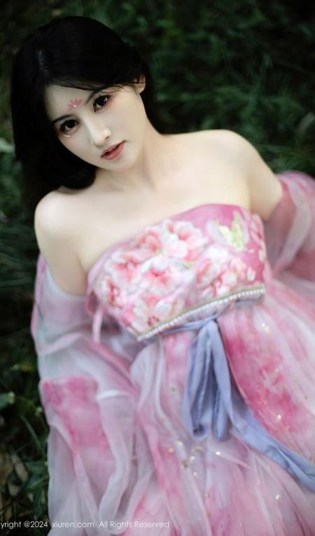 [Xiuren秀人网]2024.09.02 NO.9100 诗诗kiki[70+1P/621MB]-1