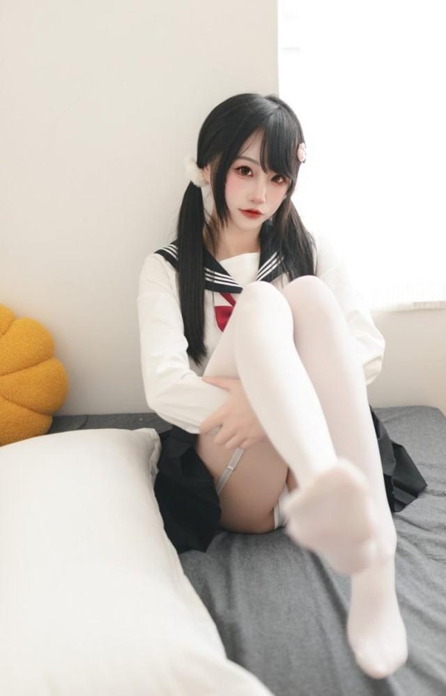 嗷呜酱 – 水手服 [48P-410MB]-1