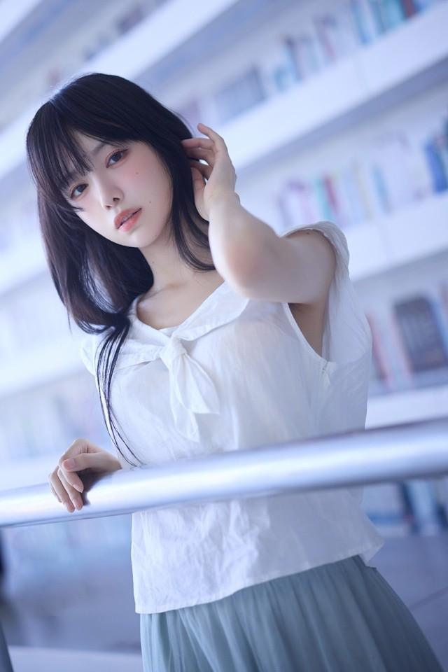 Shika小鹿鹿 – NO.134 图书馆 [16P-294MB]-1