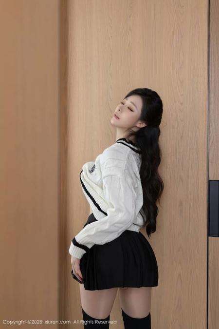 [Xiuren秀人网] 2025.03.07 NO.9986 小逗逗 [80P 787.70 MB]-2